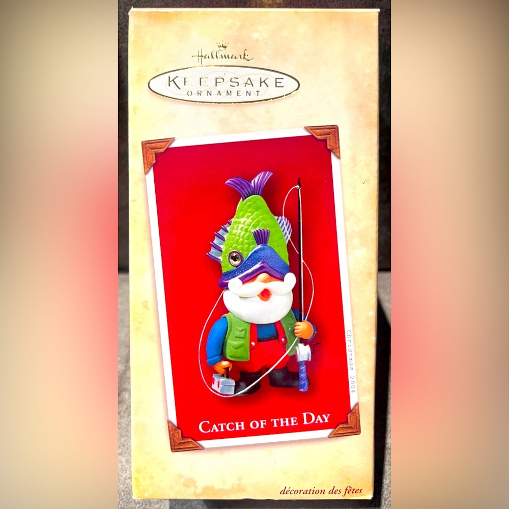 2004 Hallmark Keepsake “Catch of the Day” ornament! NIB with memory card! Bright